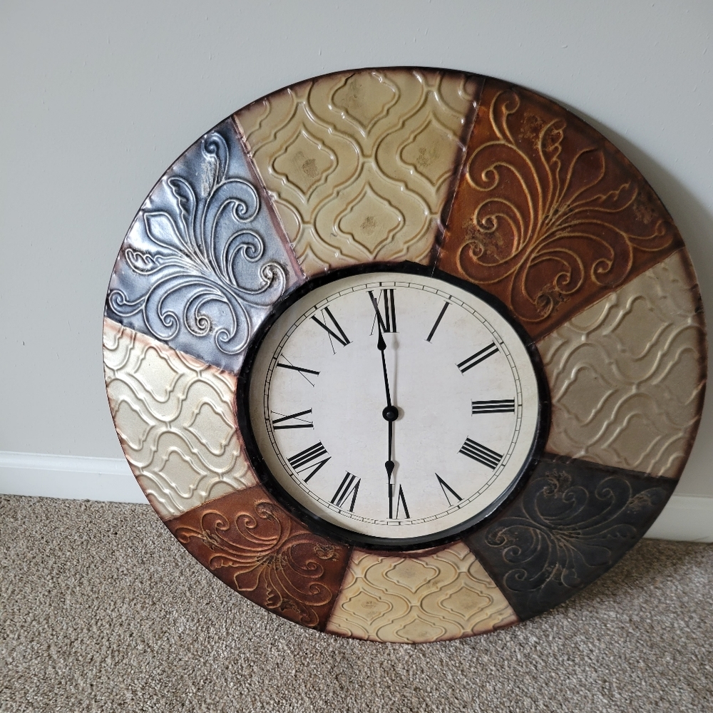 Accent wall clock